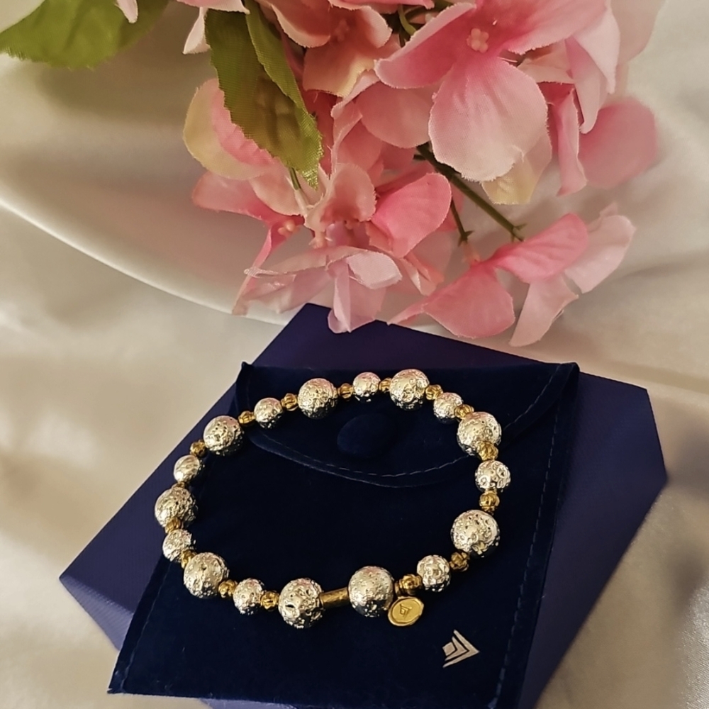 NEW Silpada "Blazing Stone"Lava Stone Bead Bracelet In Sterling Silver & Brass - Picture 2 of 6